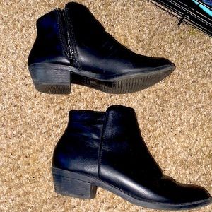 Ankle boots